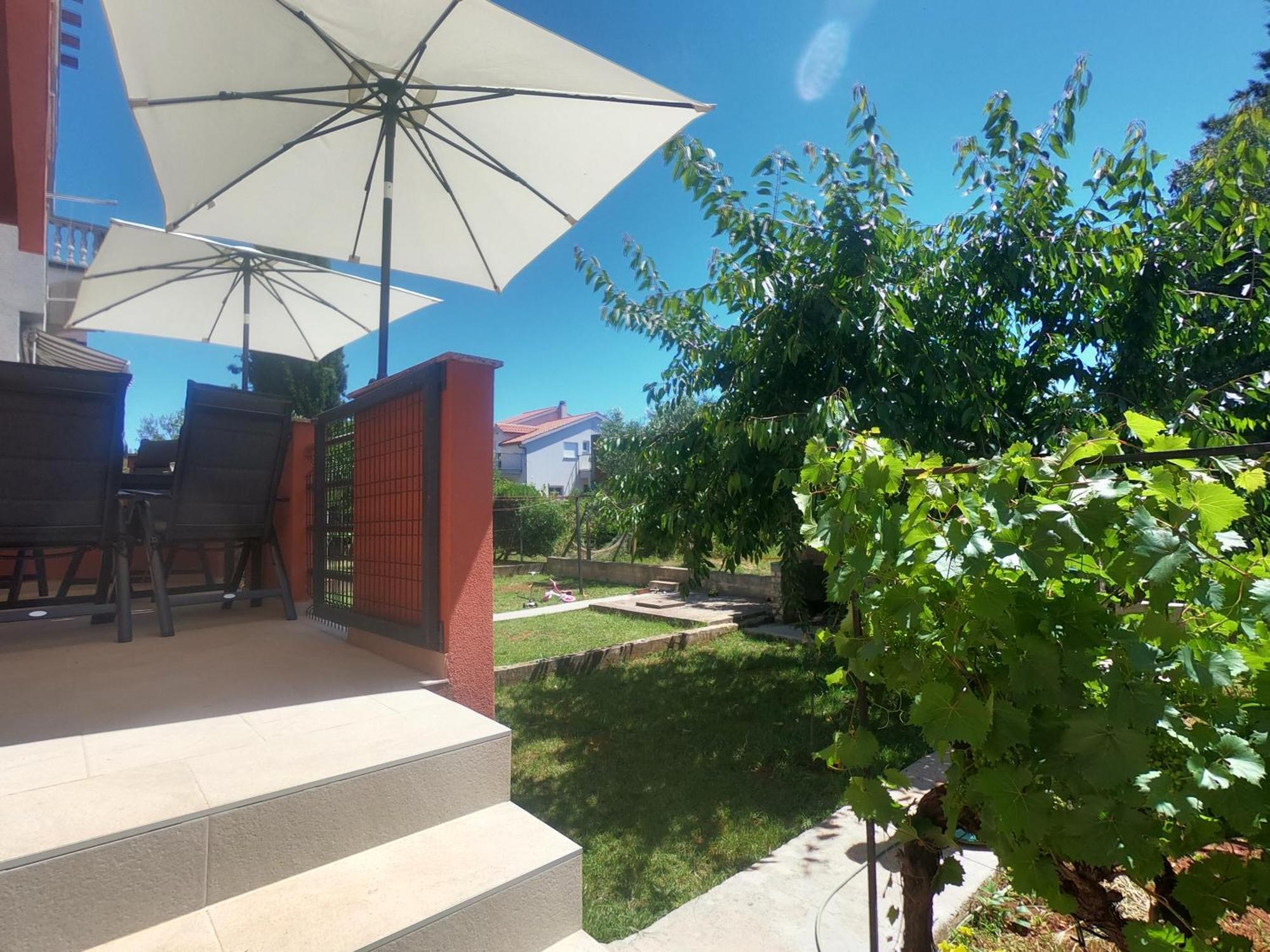 Apartment Cherry Garden